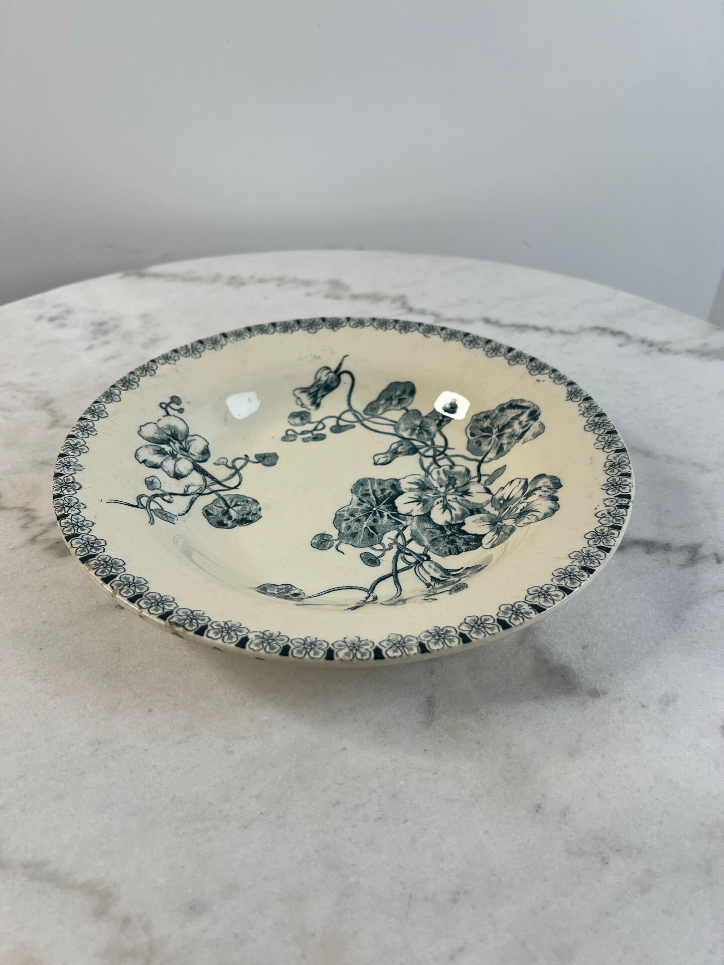 Gien terre de fer — capucine collection deep plate