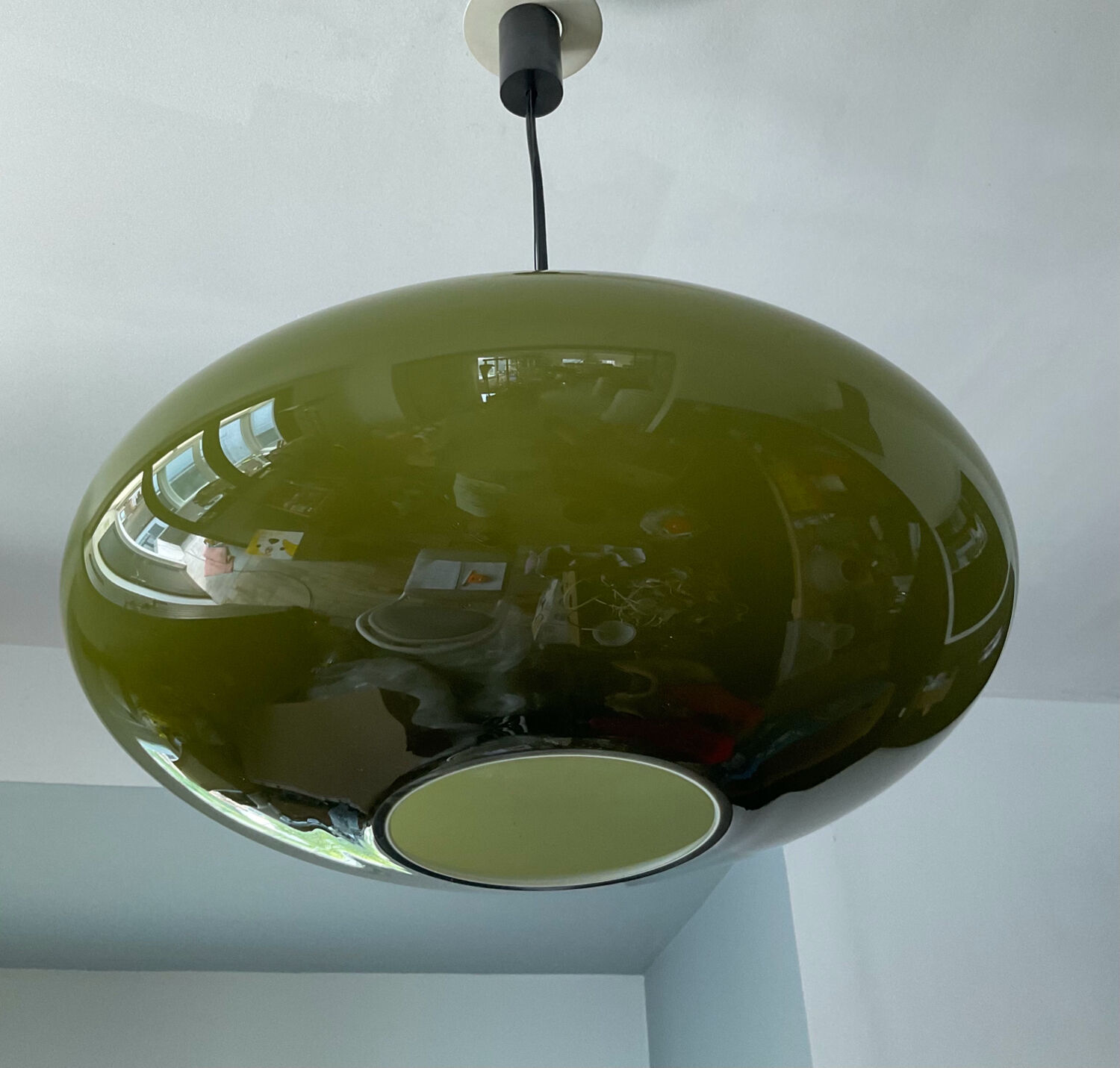 Suspension in opaline from the 70s