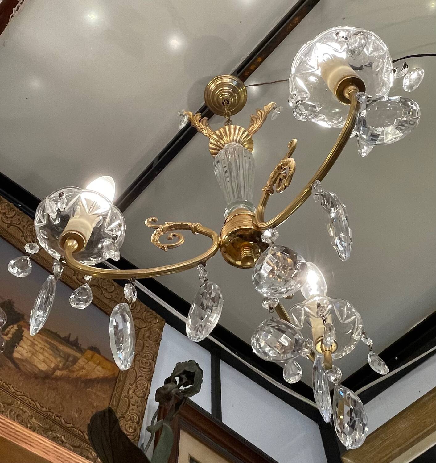 Three-light crystal chandelier