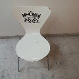 Lot de 4 chaises  Keith Haring d'Arne Jacobsen pour Firtz Hansen