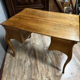 Louis XV period curved desk in walnut stamped Hache