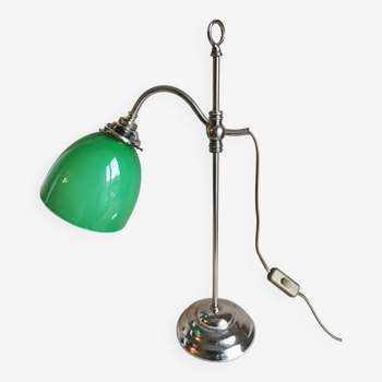 Lampe de bureau en laiton chromé avec une opaline verte