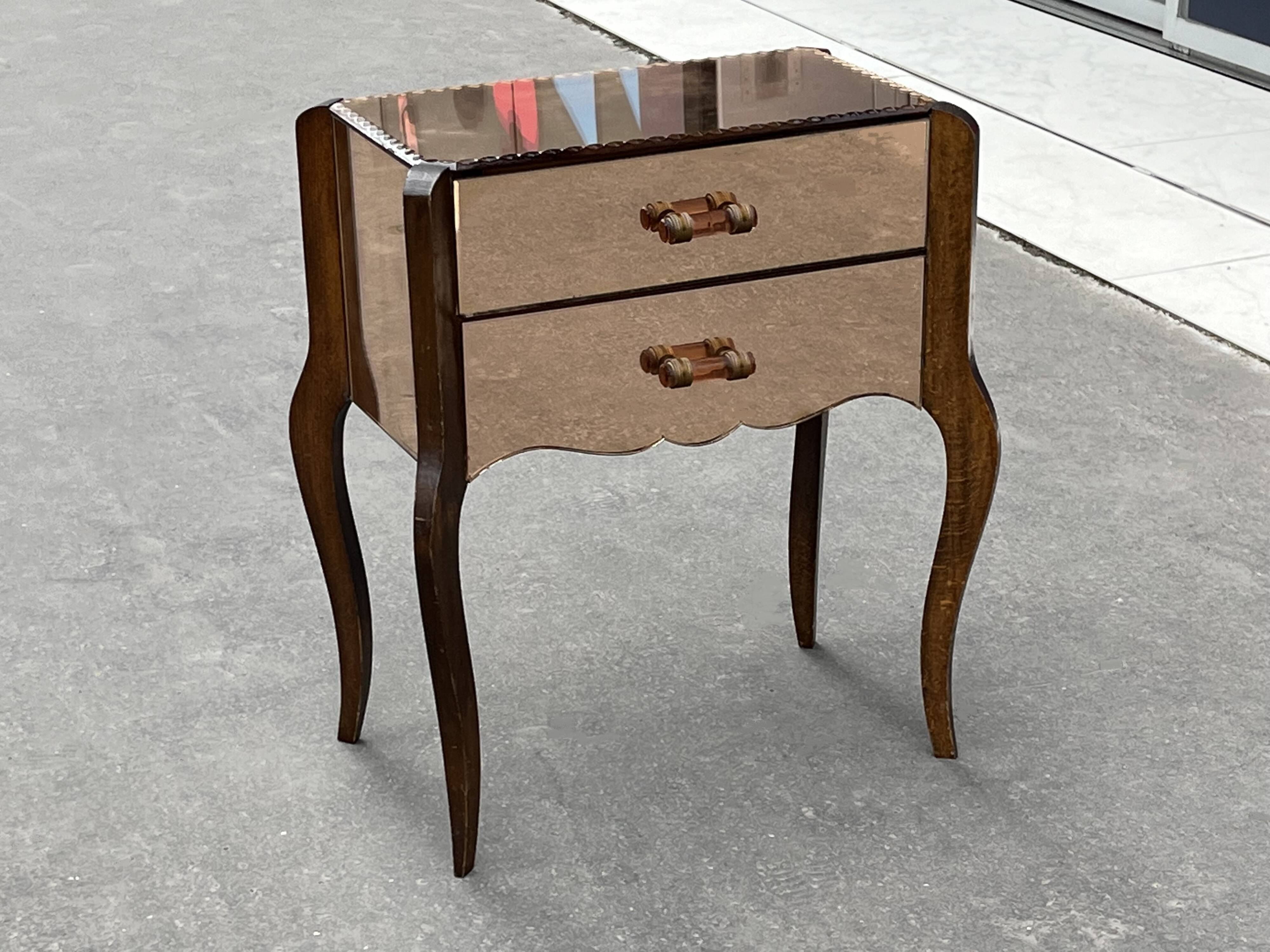 1940s Art Deco bedside table in copper mirror