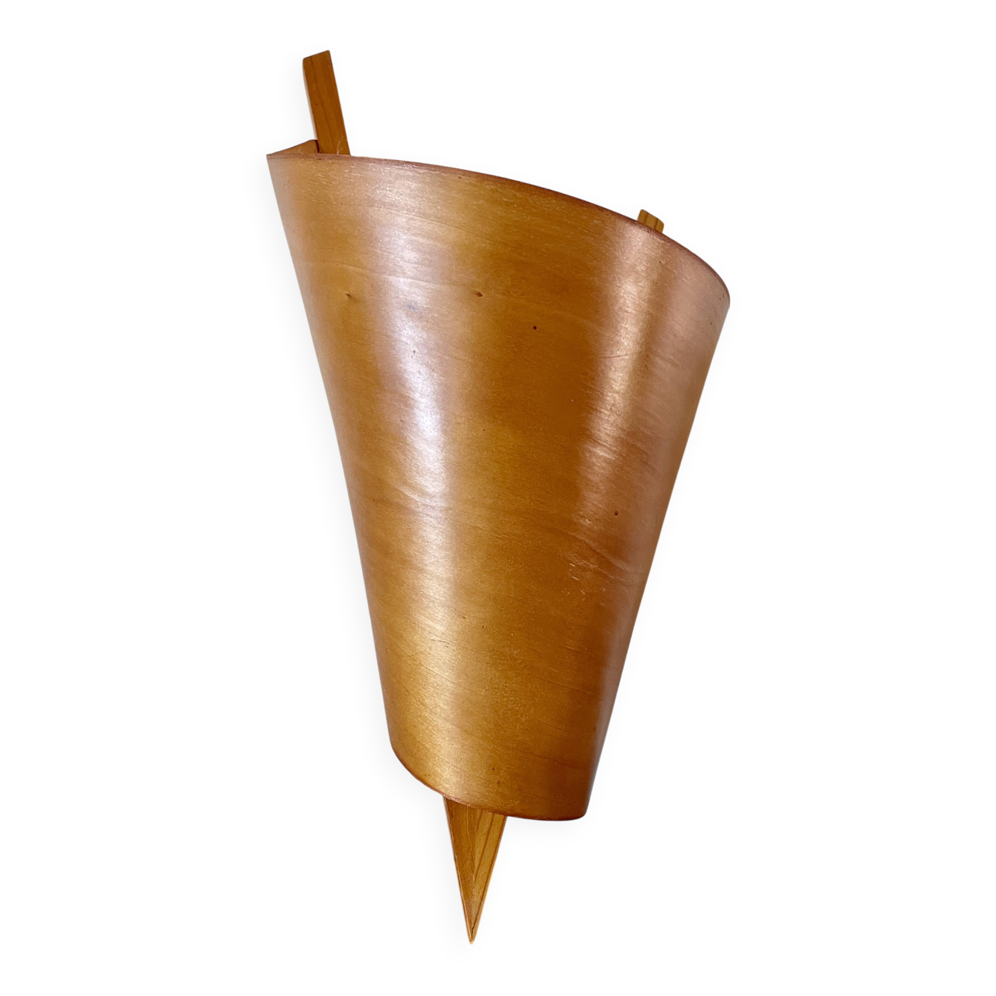 Large wood veneer wall light on the right, 1980.