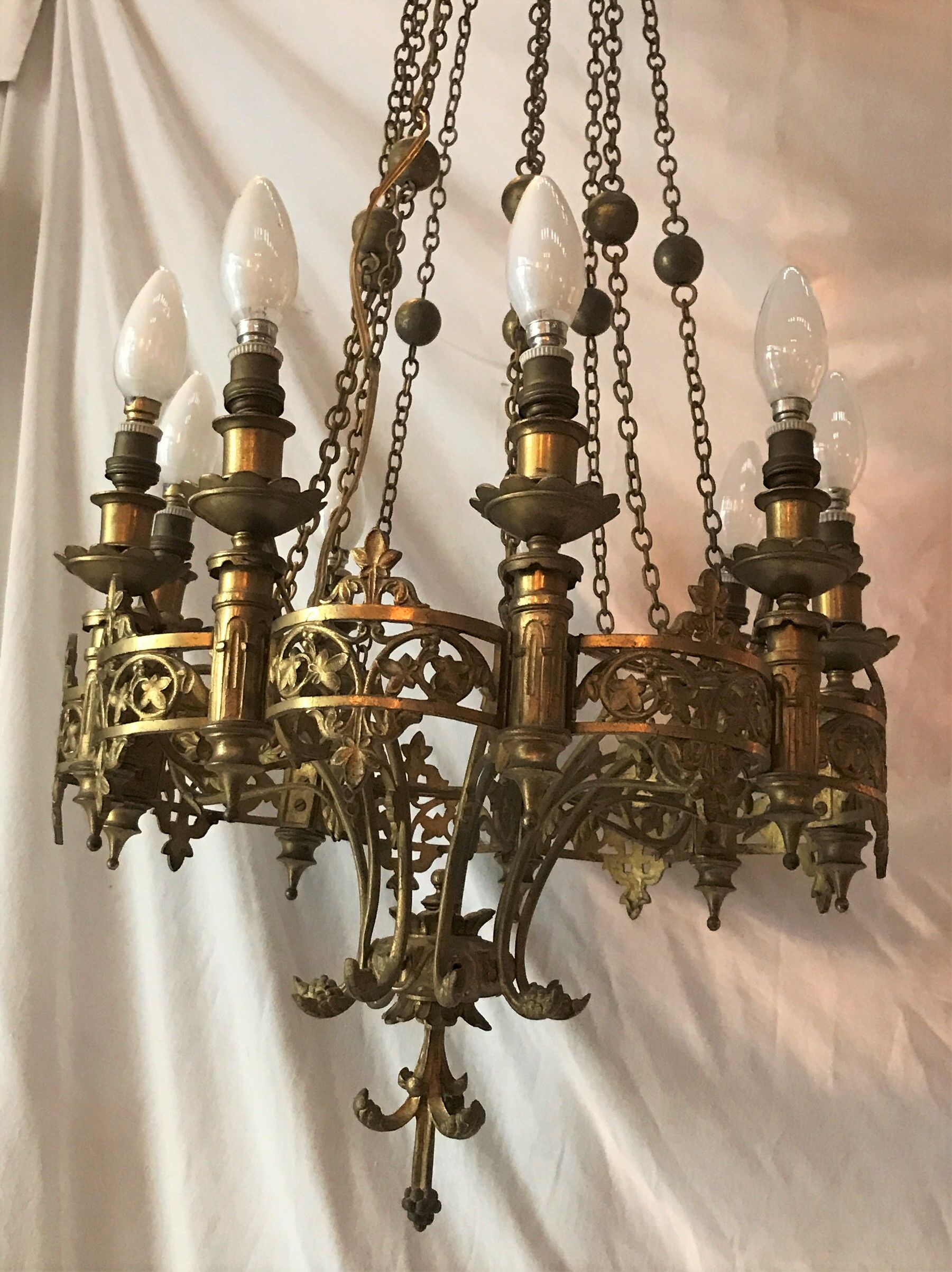 Brass chandelier 9 fires