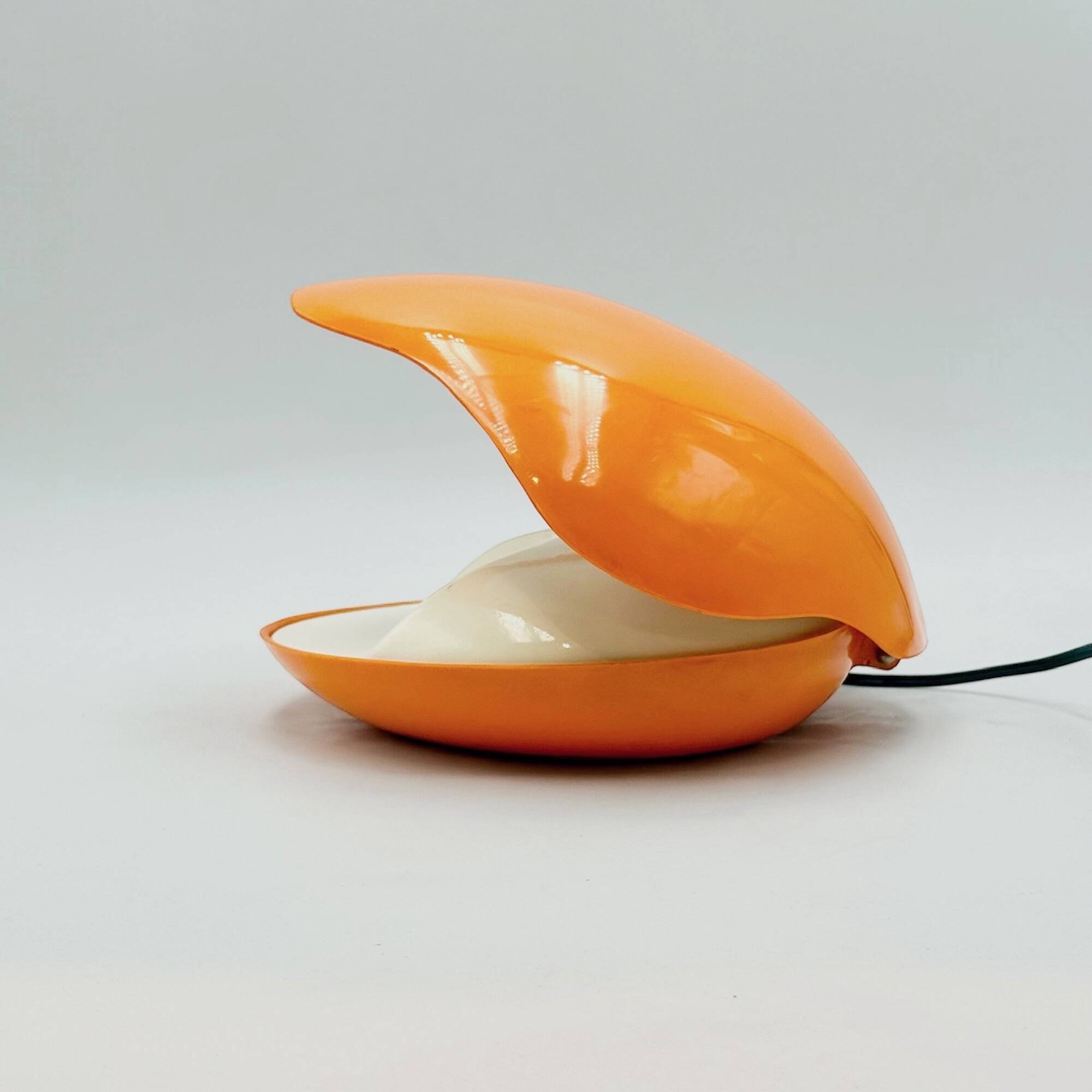 Lampe Oyster orange vintage par Gamma3, design italien des années 1970