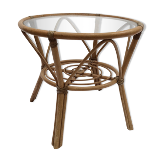 Table ronde en rotin, bambou et verre