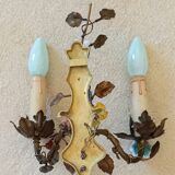 Appliques  laiton dore   fleurs porcelaine et branchages