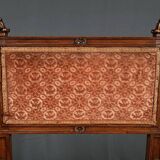 Chaise Curule en Noyer massif, goût Renaissance – Fin XIXe