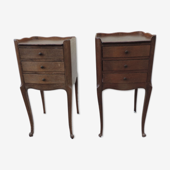 Pair of nightstands in oak