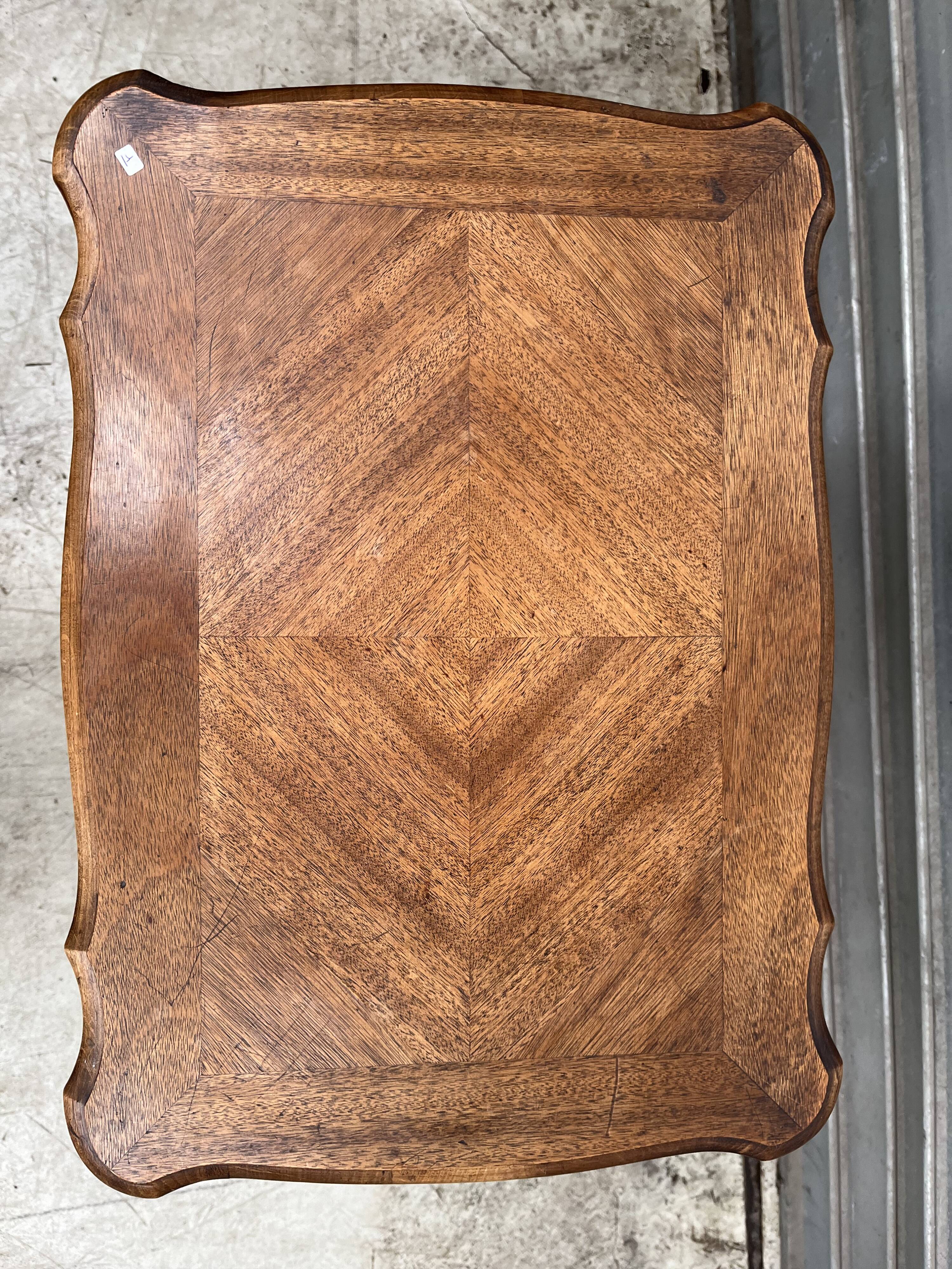 Coiffeuse en acajou de style Louis XV