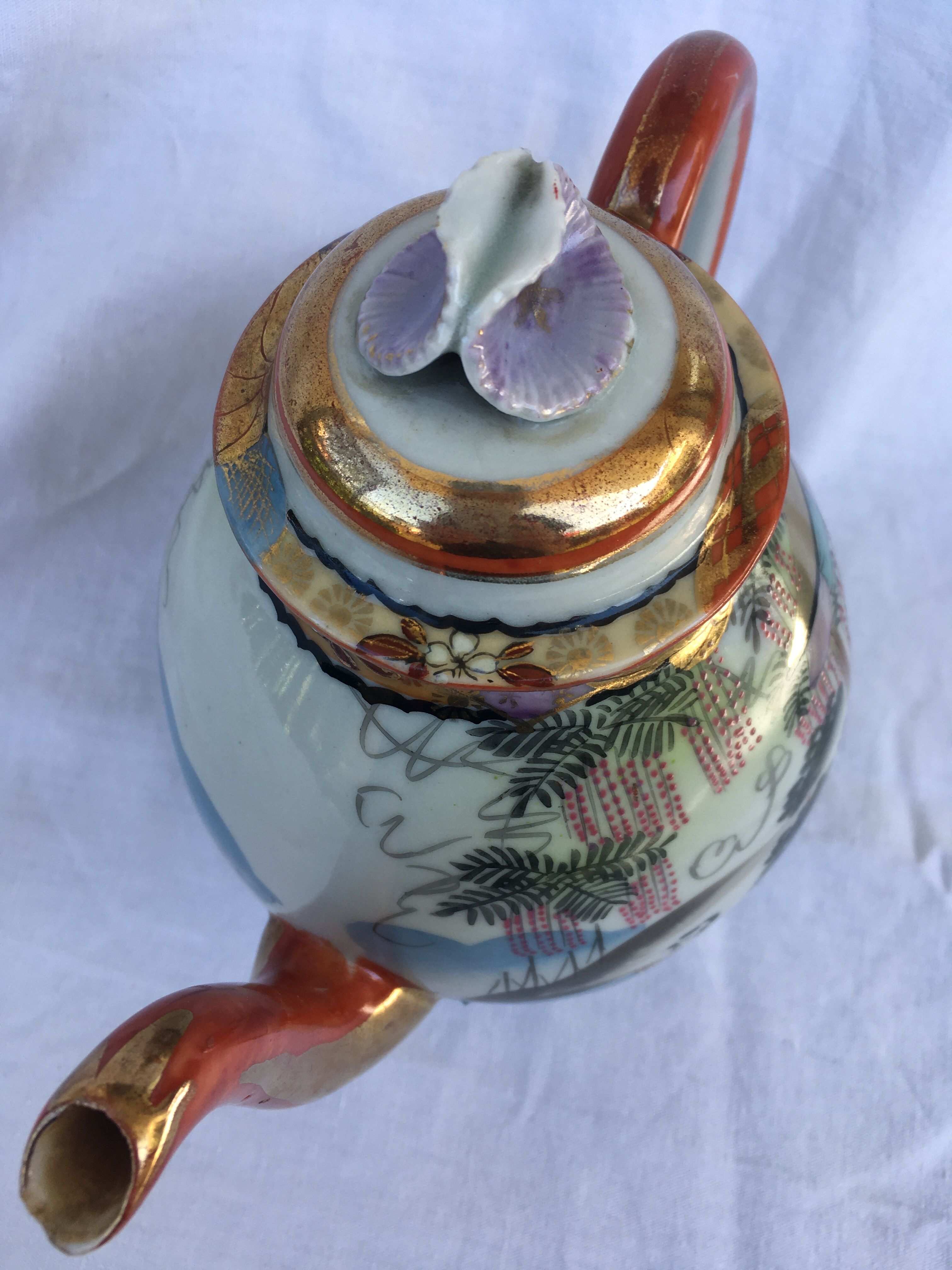 Porcelain teapot with Japanese decoration