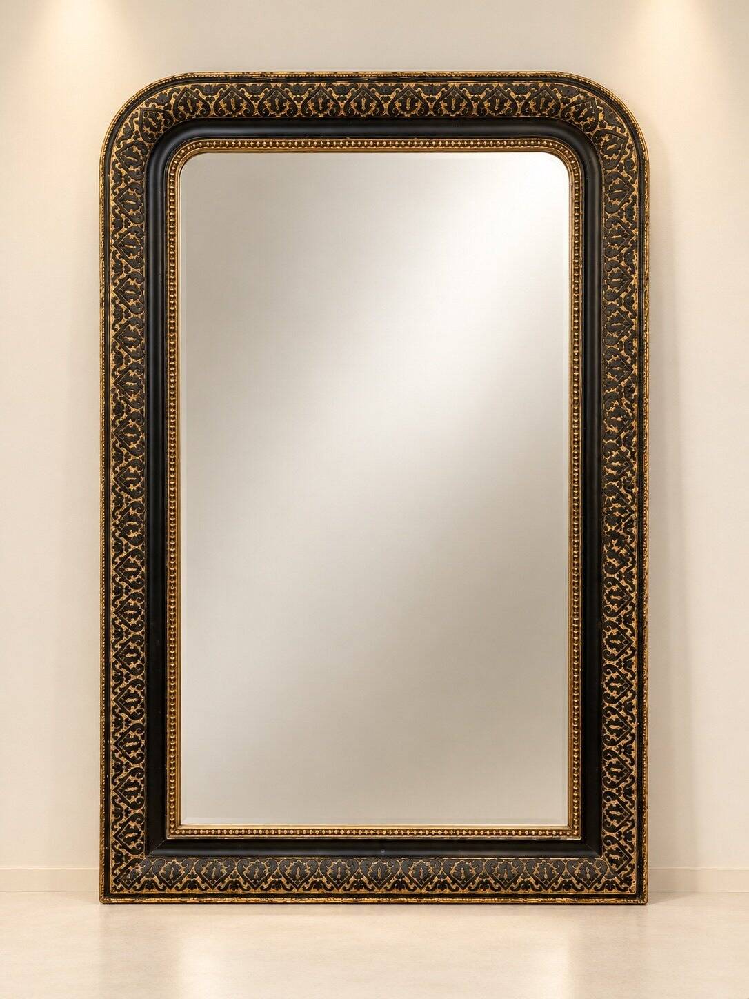 Miroir  Napoléon III bois ébonisé et dorure XIXe siècle