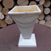 Vase blanc en fonte