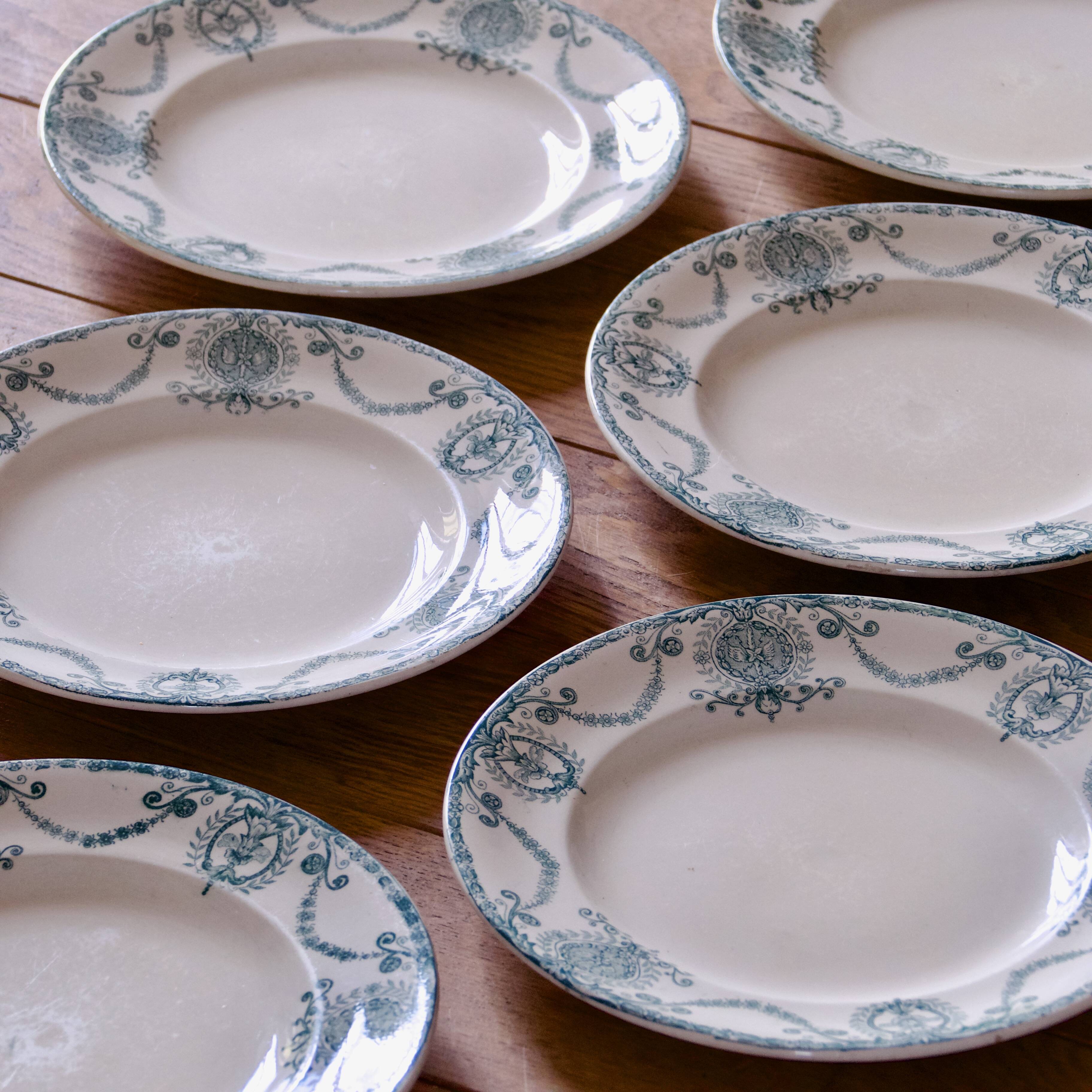 Assiettes XIXe Longwy, terre de fer "Pierrefonds"