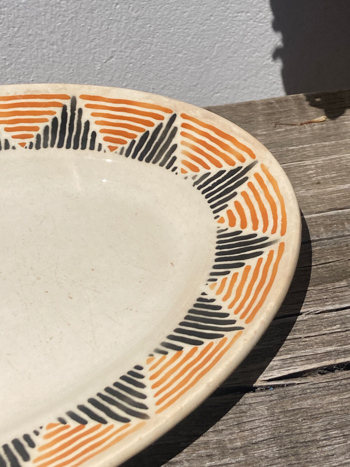 Sun yellow oval ceramic dish Badonviller model Etoile