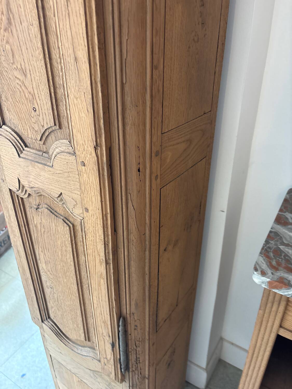 Aero-blasted entrance furniture