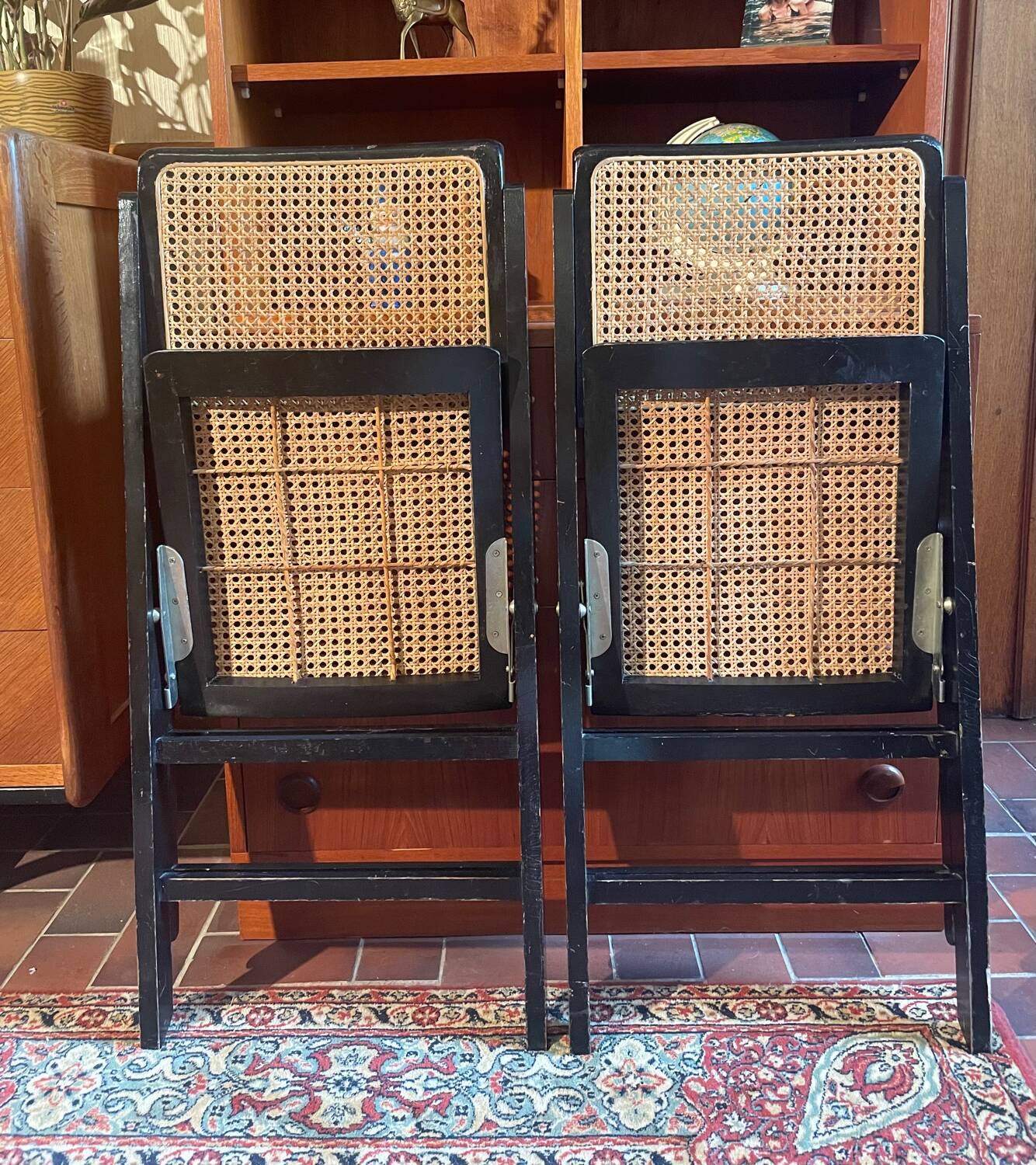 Folding cane chairs