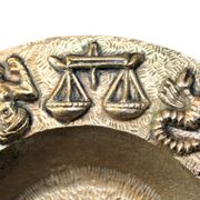 Cendrier vide-poche zodiaque en bronze massif