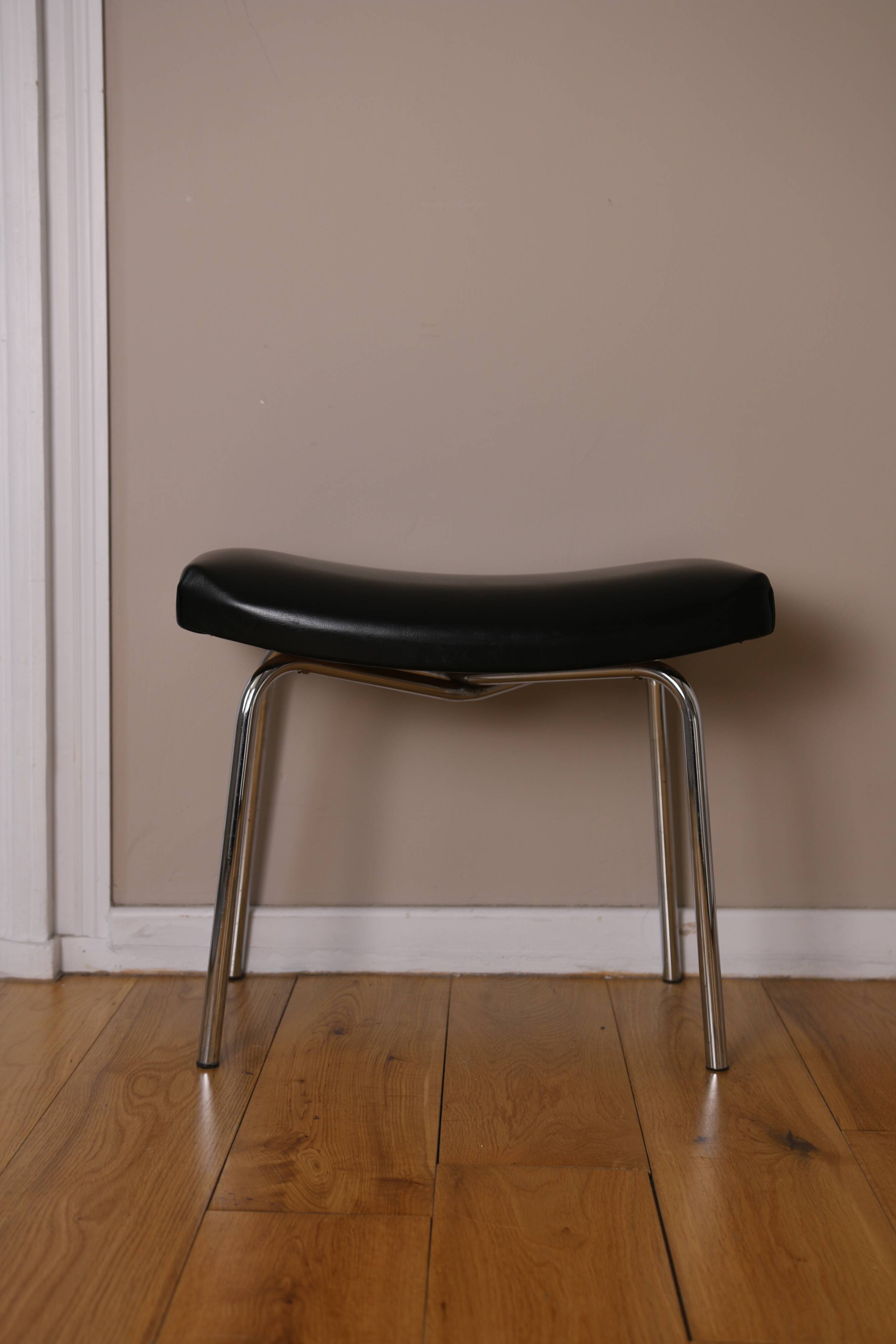 Stool, Footrest “Bull” Pierre Guariche, Meurop, 1950-60