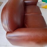 Burgundy leather sofa in excellent condition