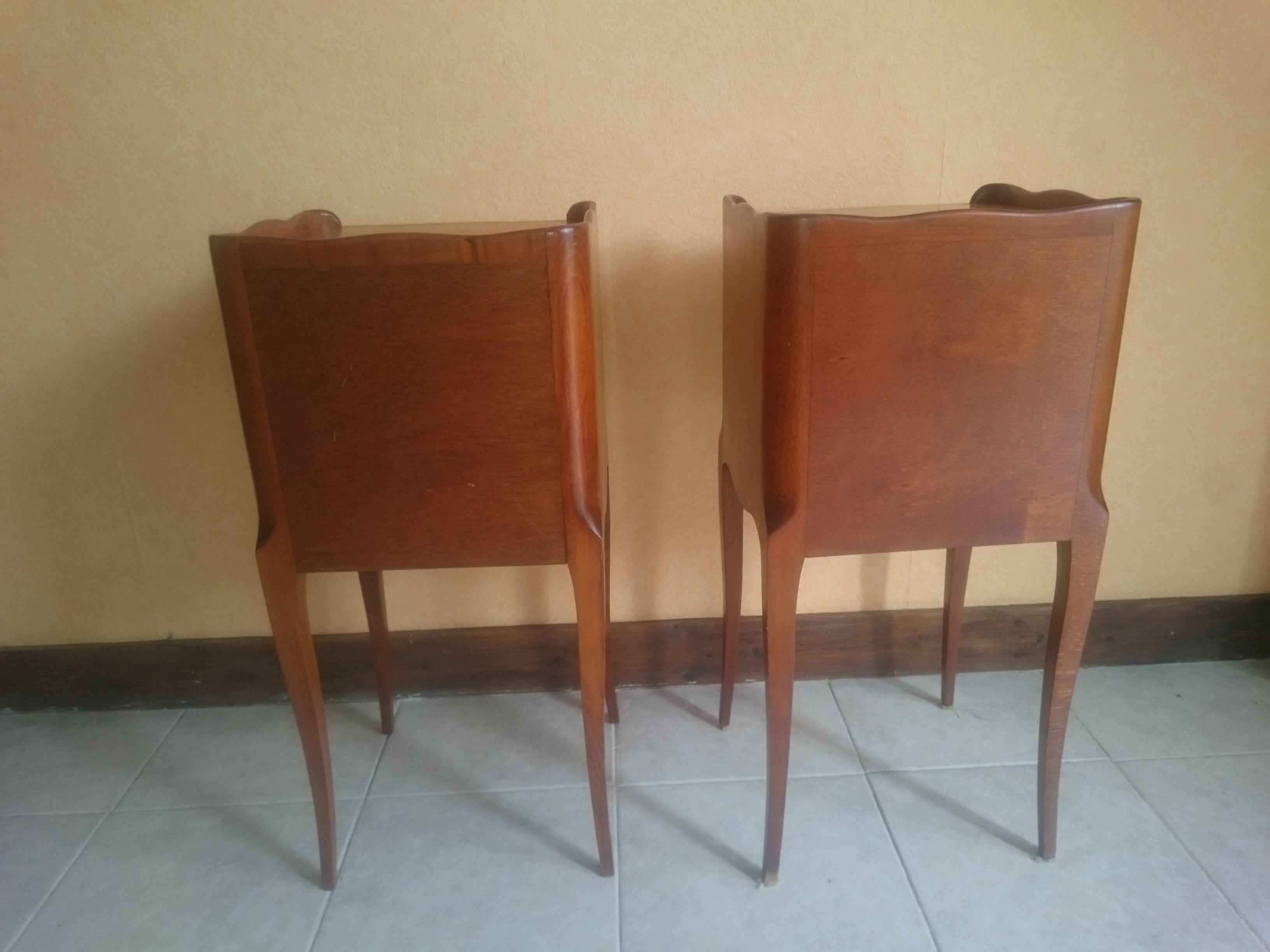 Nightstands style Louis XV