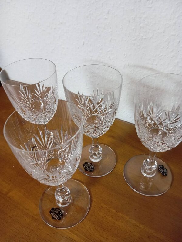 4 verres en cristal Saint Louis