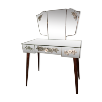 Mirror dressing table