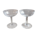 2 champagne glasses