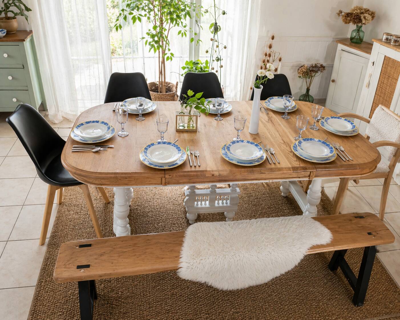 Henri II country-style extendable table