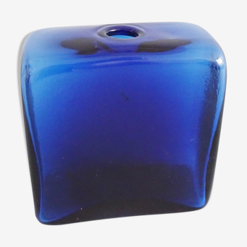 Blue vase Klaus Breit Wiesenthalhütte, cobalt glass block