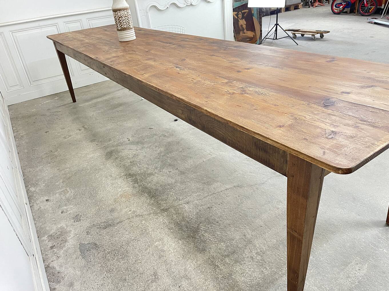 Large 1940s table with spindle legs