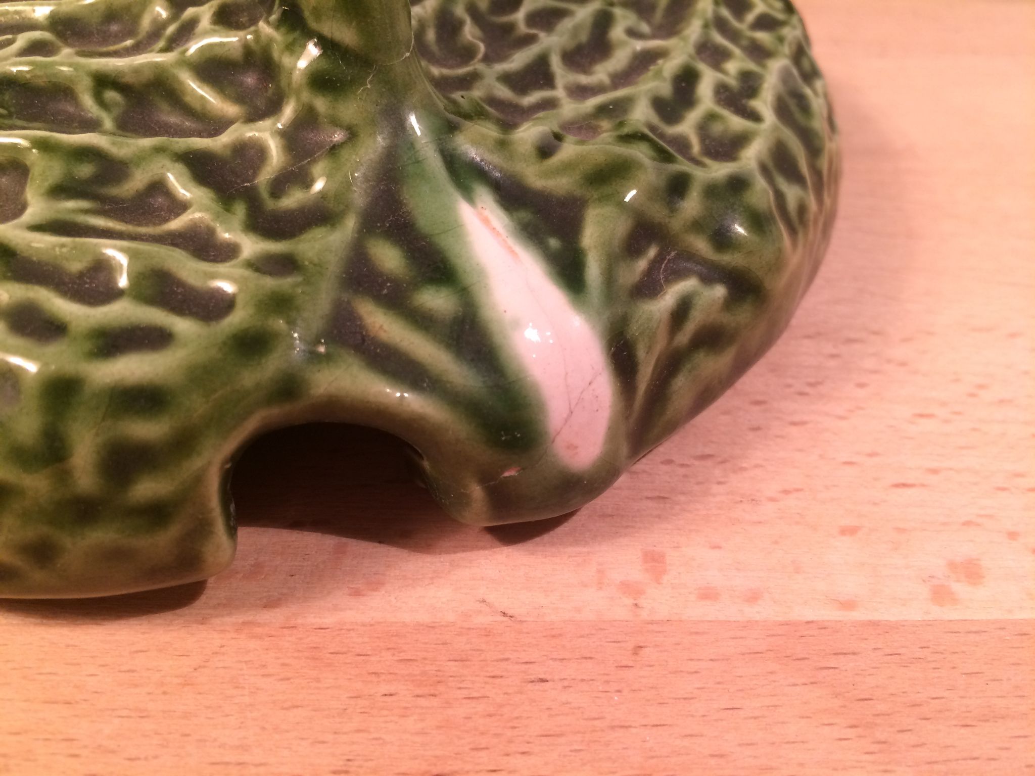 Ceramic cabbage service: salad bowl and tureen