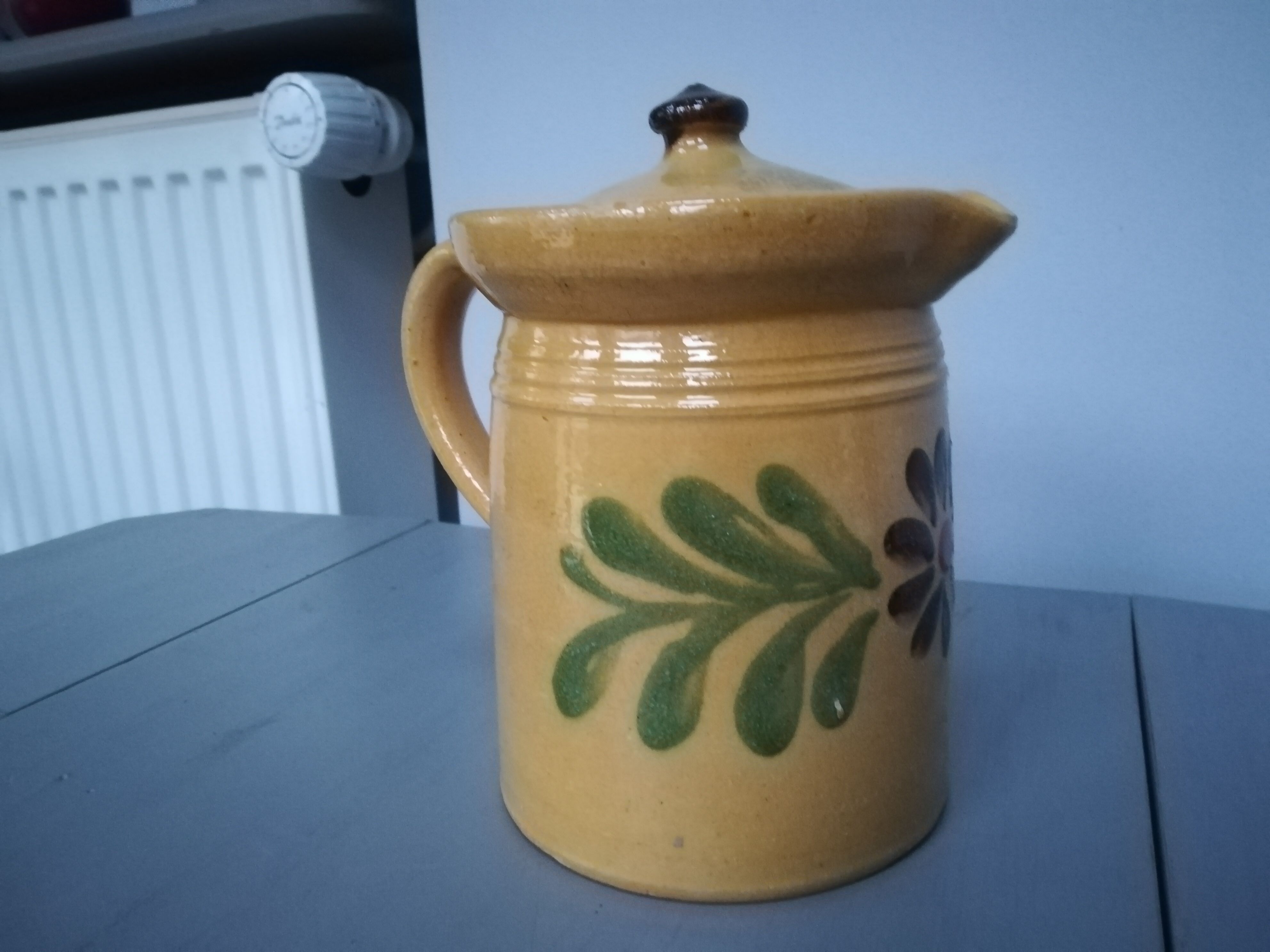 Sandstone milk pot