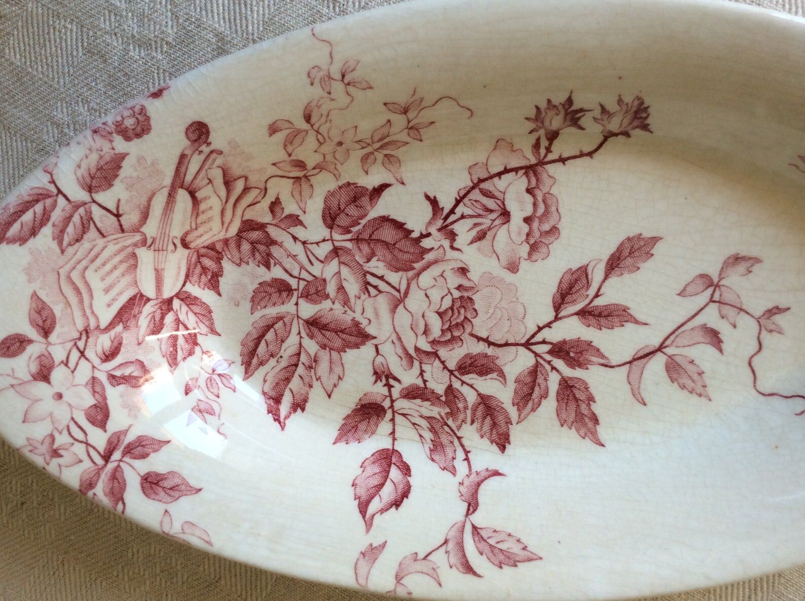 Flat and 1 ravier old pink iron earth Baker