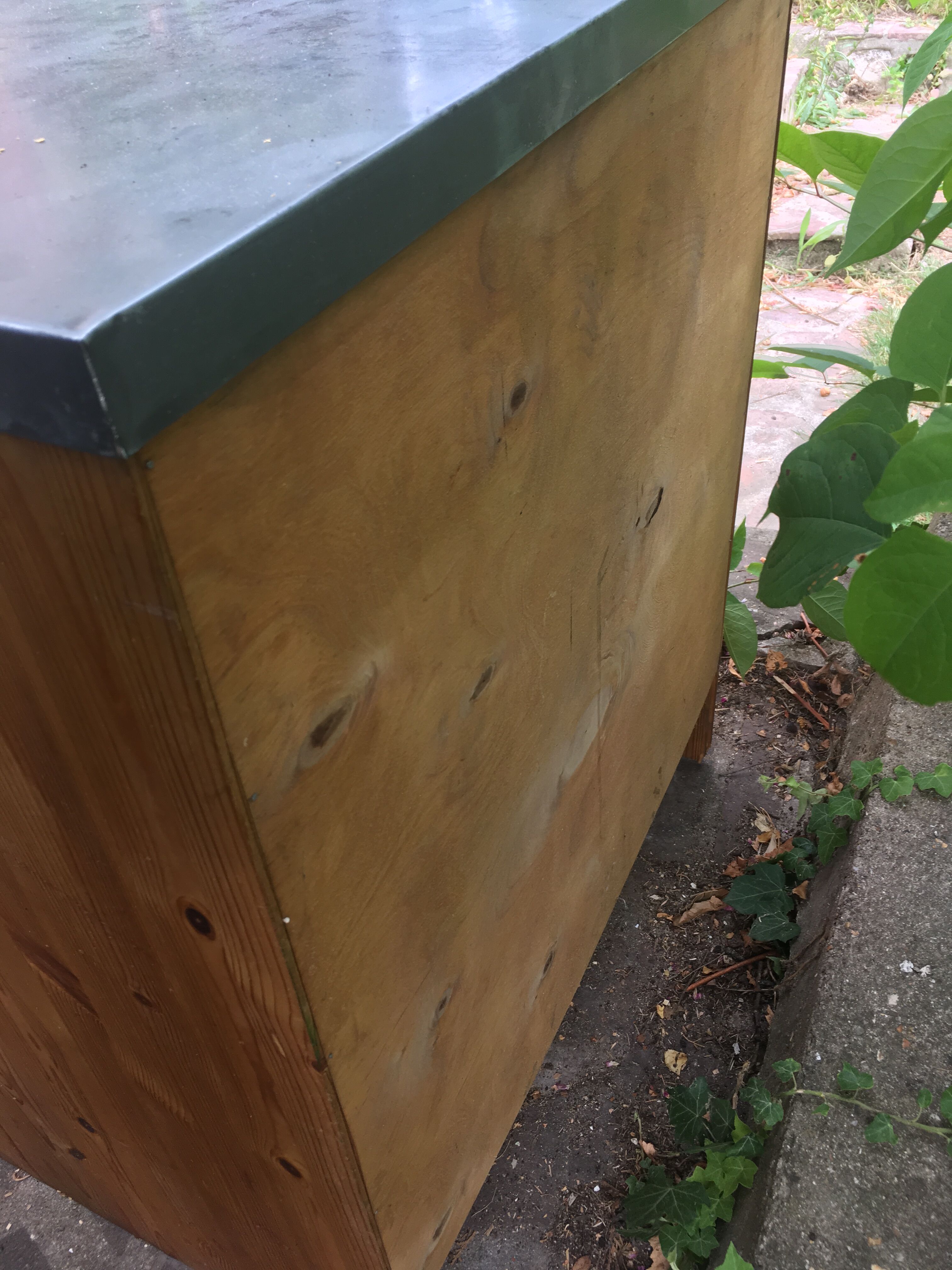 Florist furniture on zinc