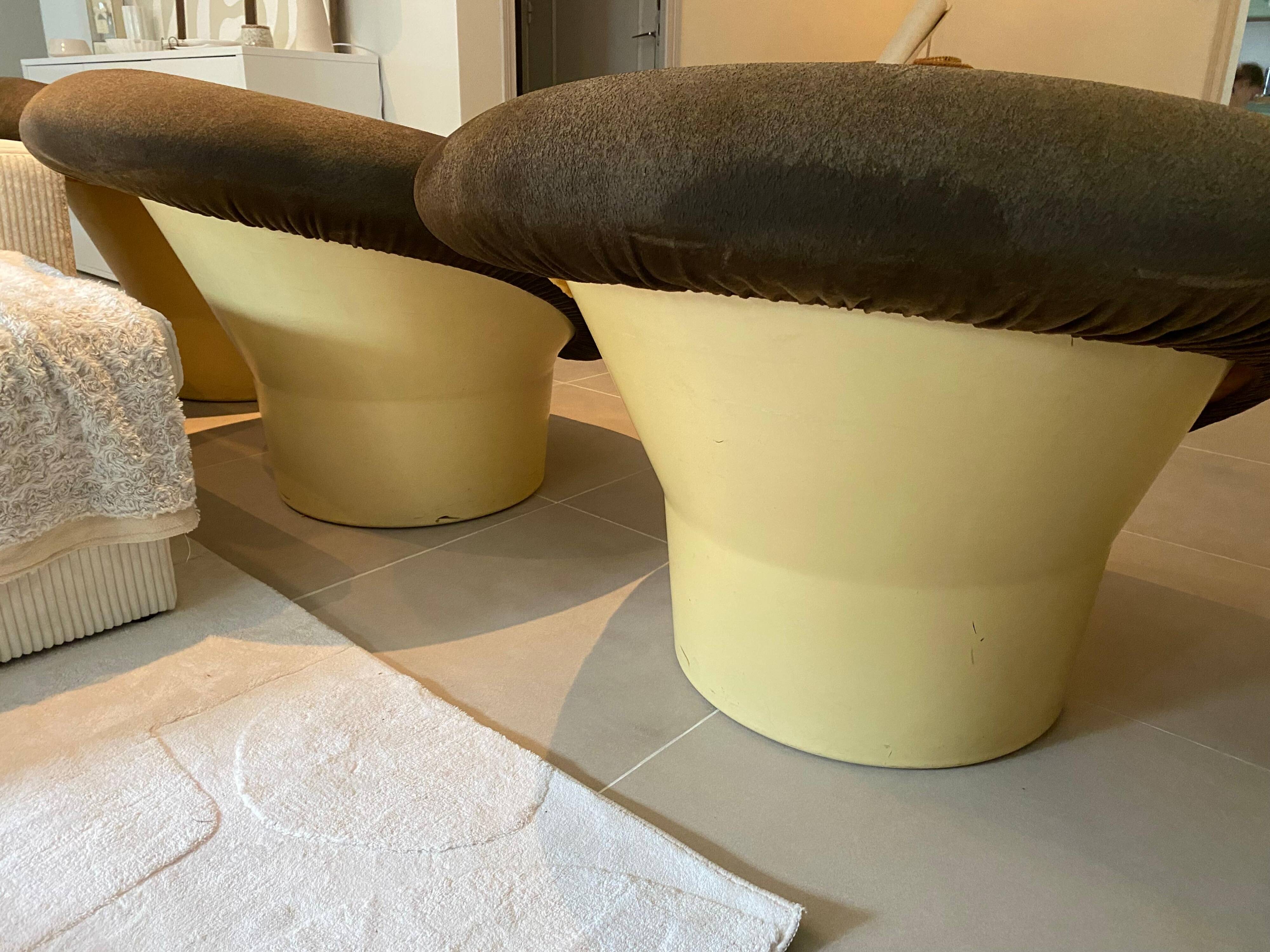 Set of 3 "Mushroom" Armchairs Space Age 1970