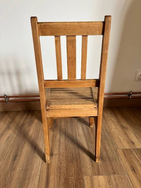 Chaise enfant bois