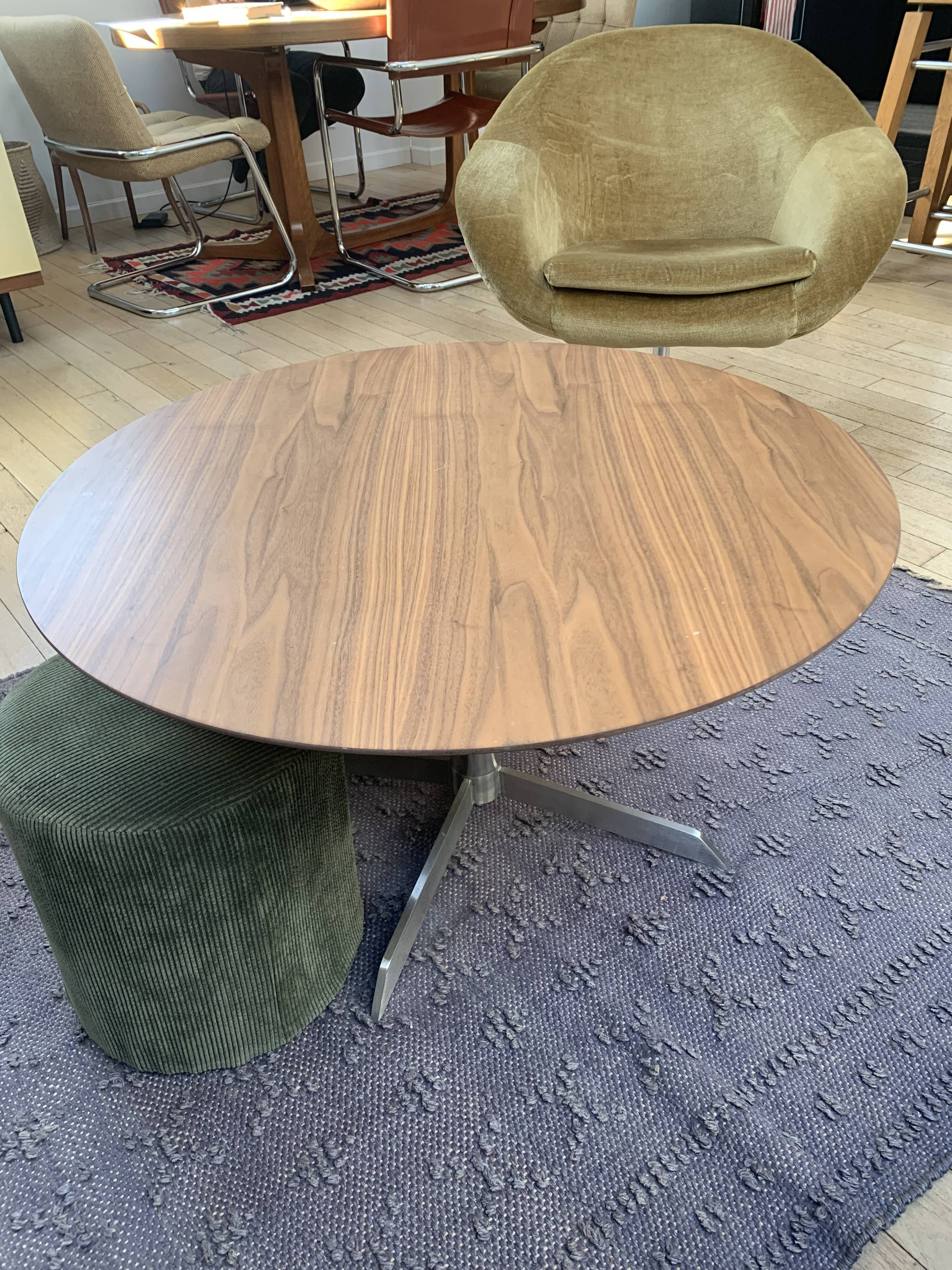 Coffee table bistro in walnut and steel foot