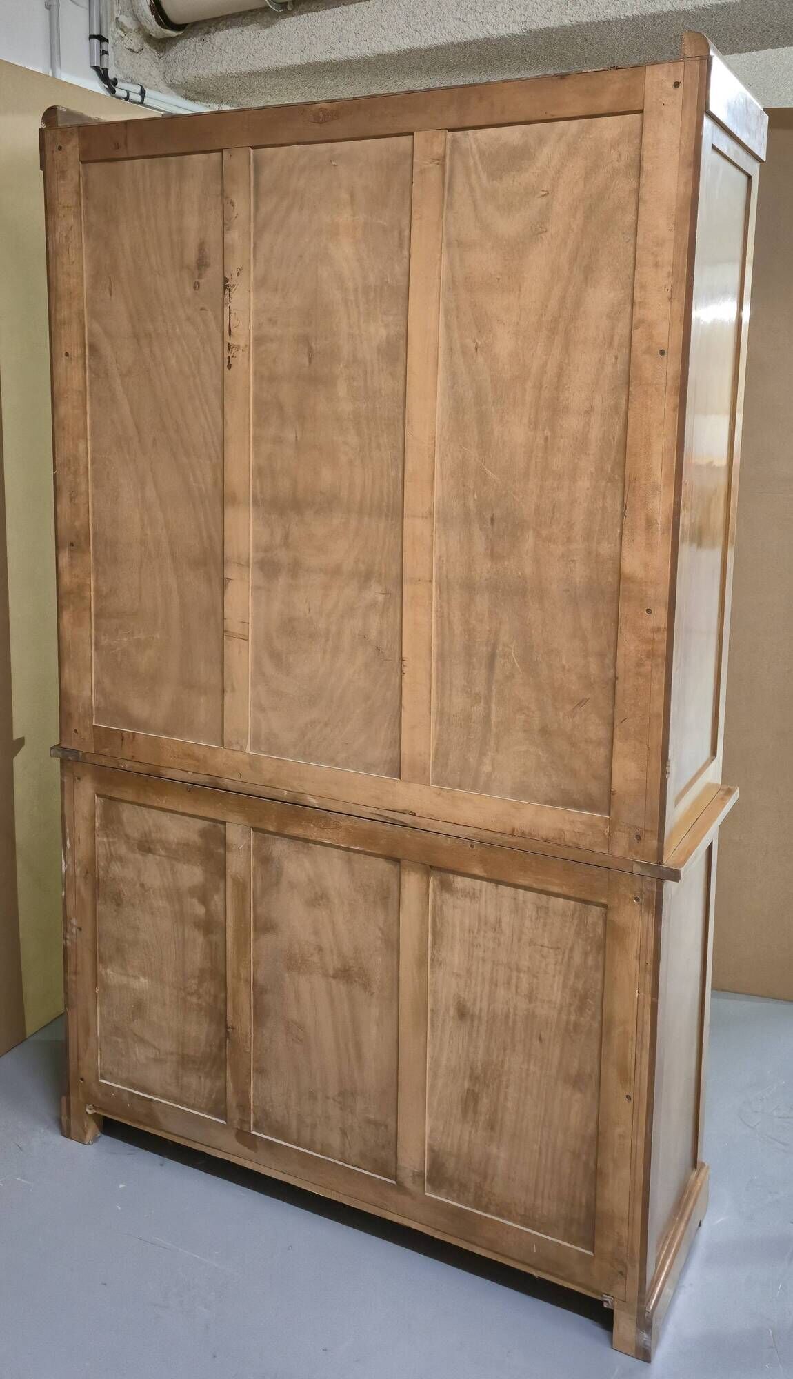 Notary's furniture