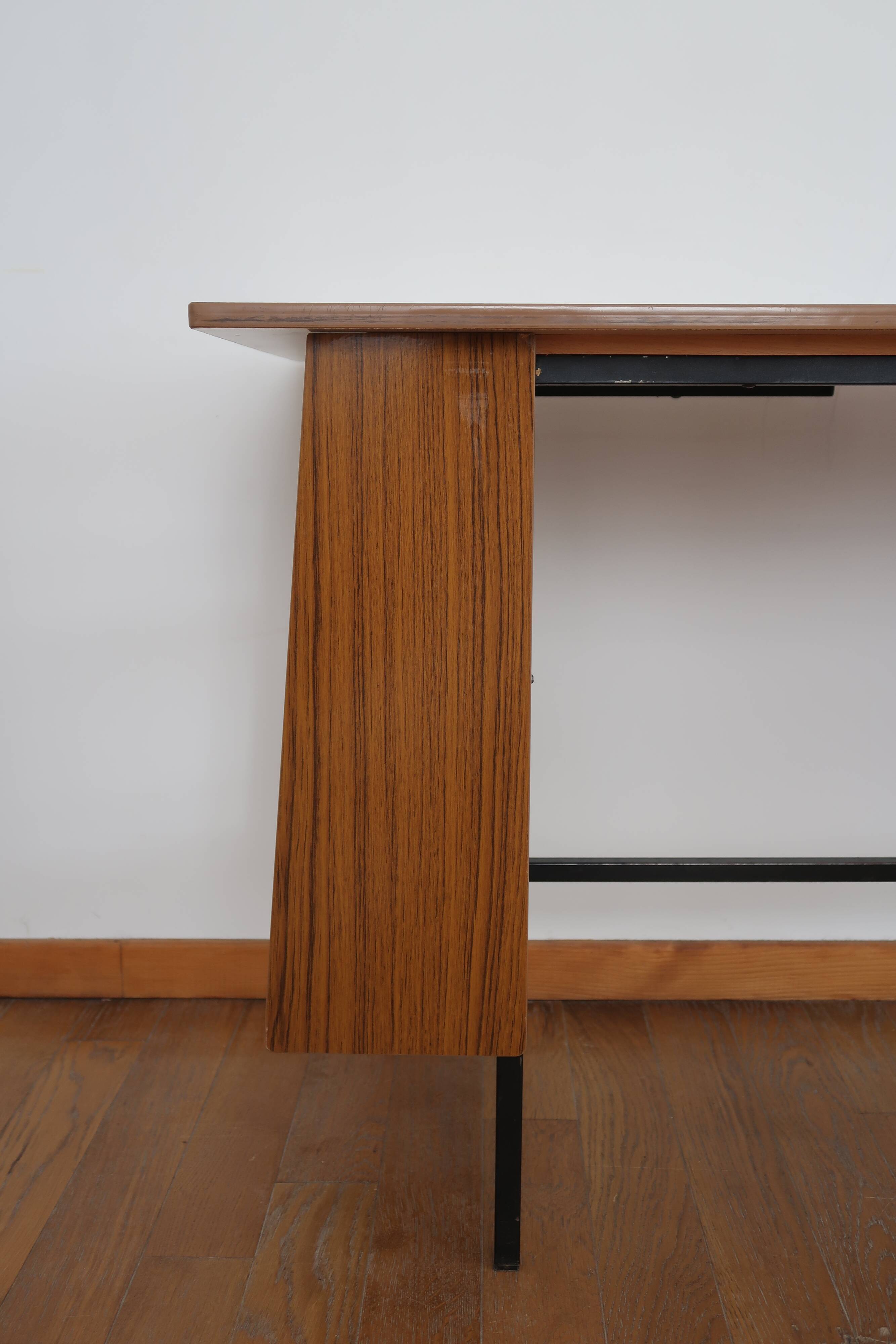 Small Danish office formica