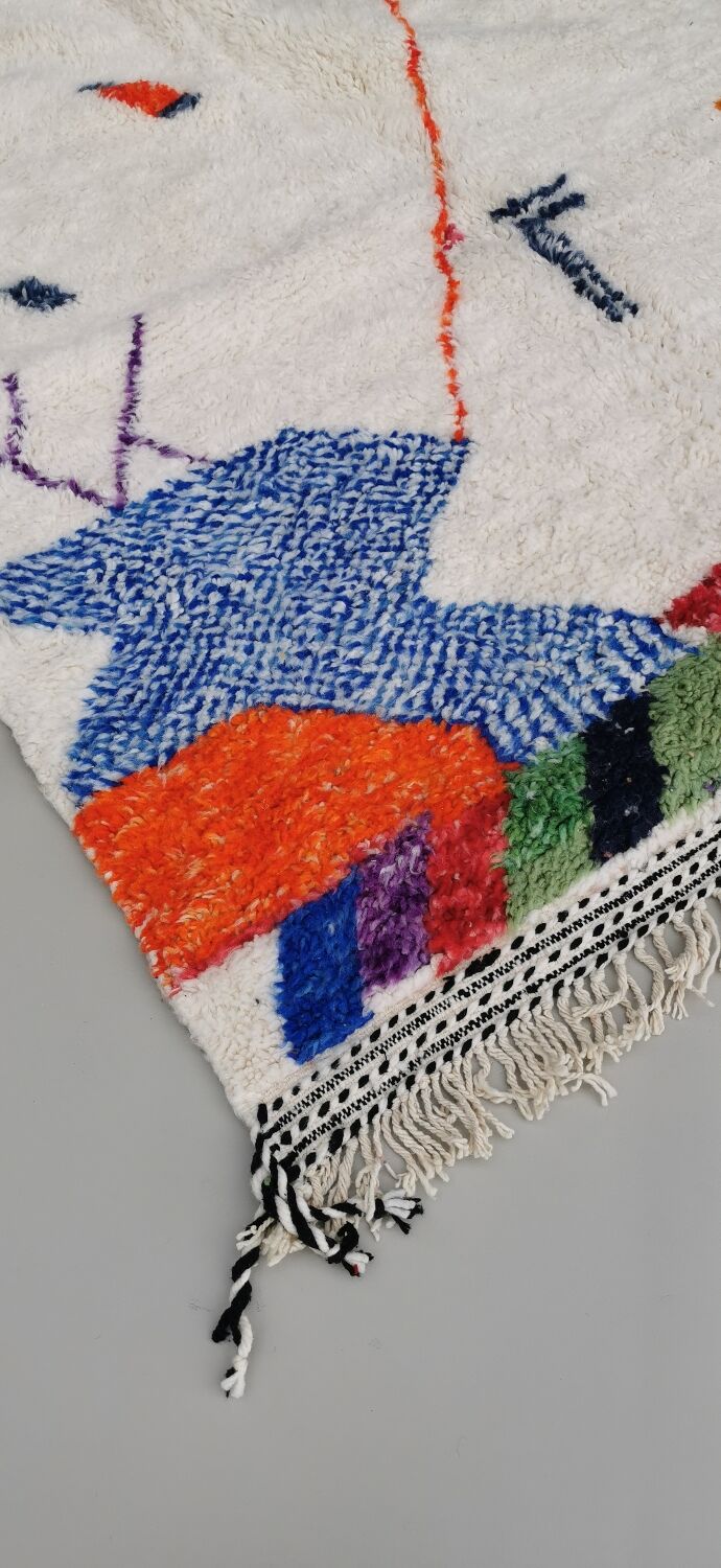 Berber carpet beni ouarain