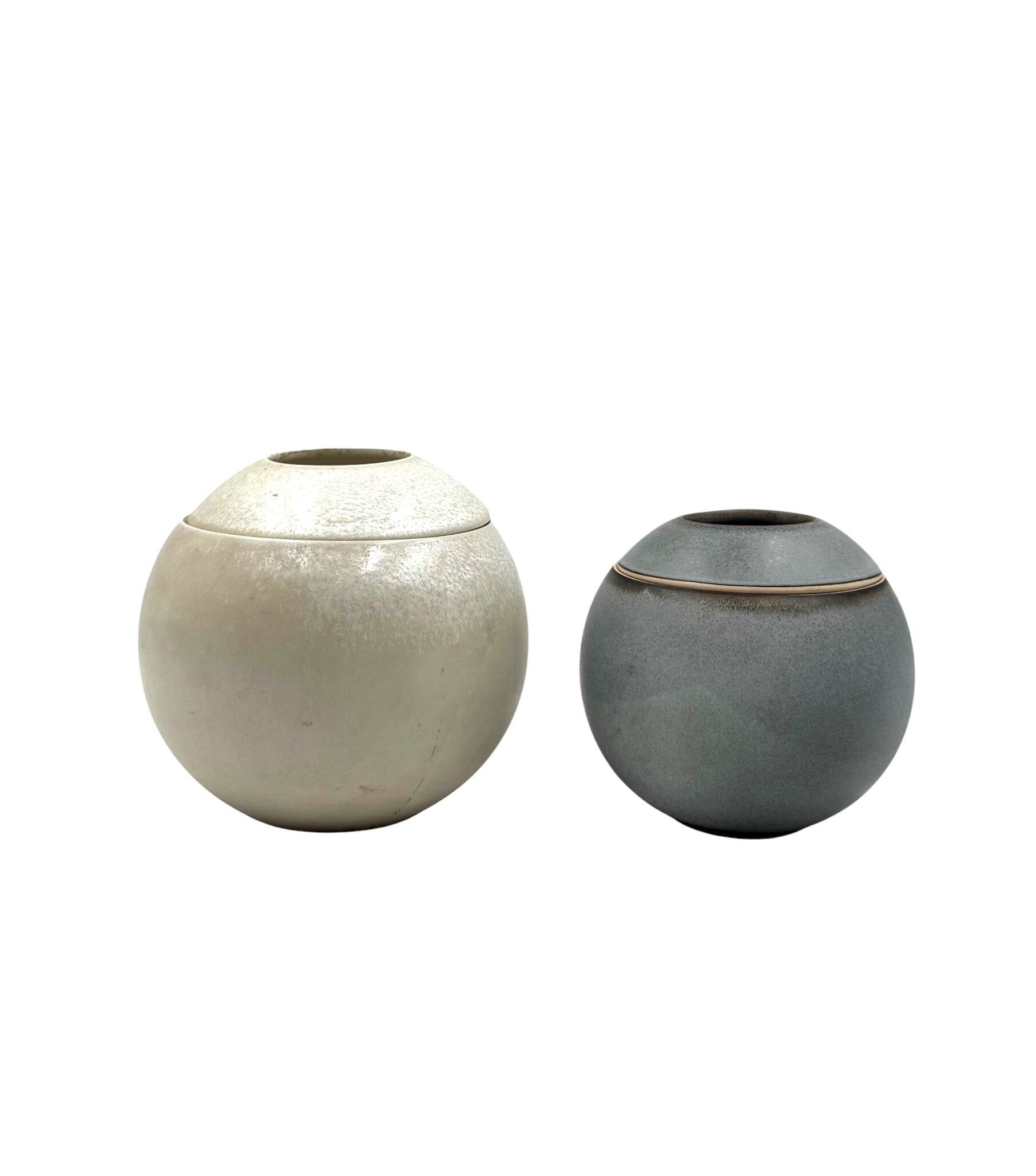 Mid-century Modern set of 2 gres vases, Franco Bucci Italy ca. 1960