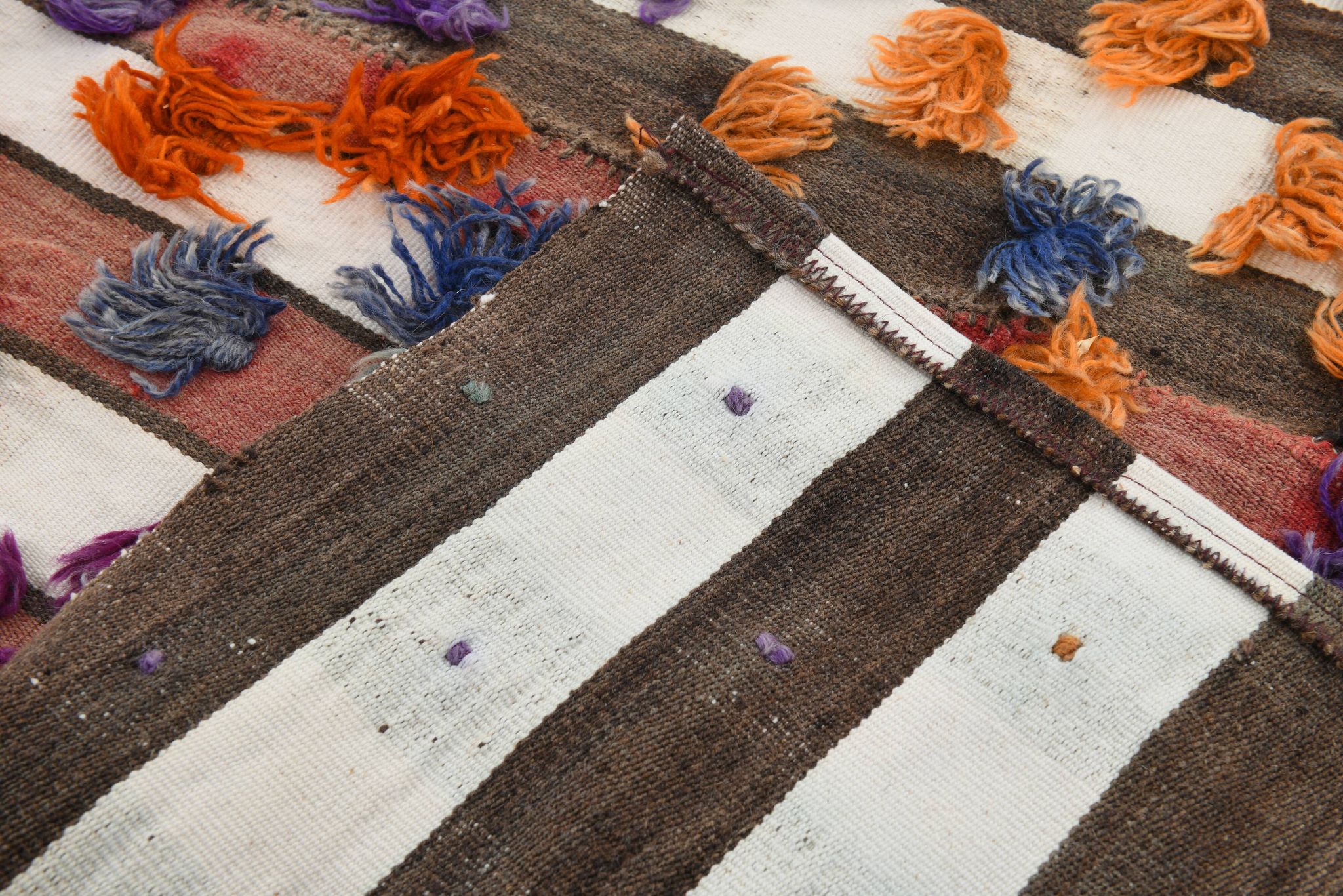 Polka dot wool vintage rug