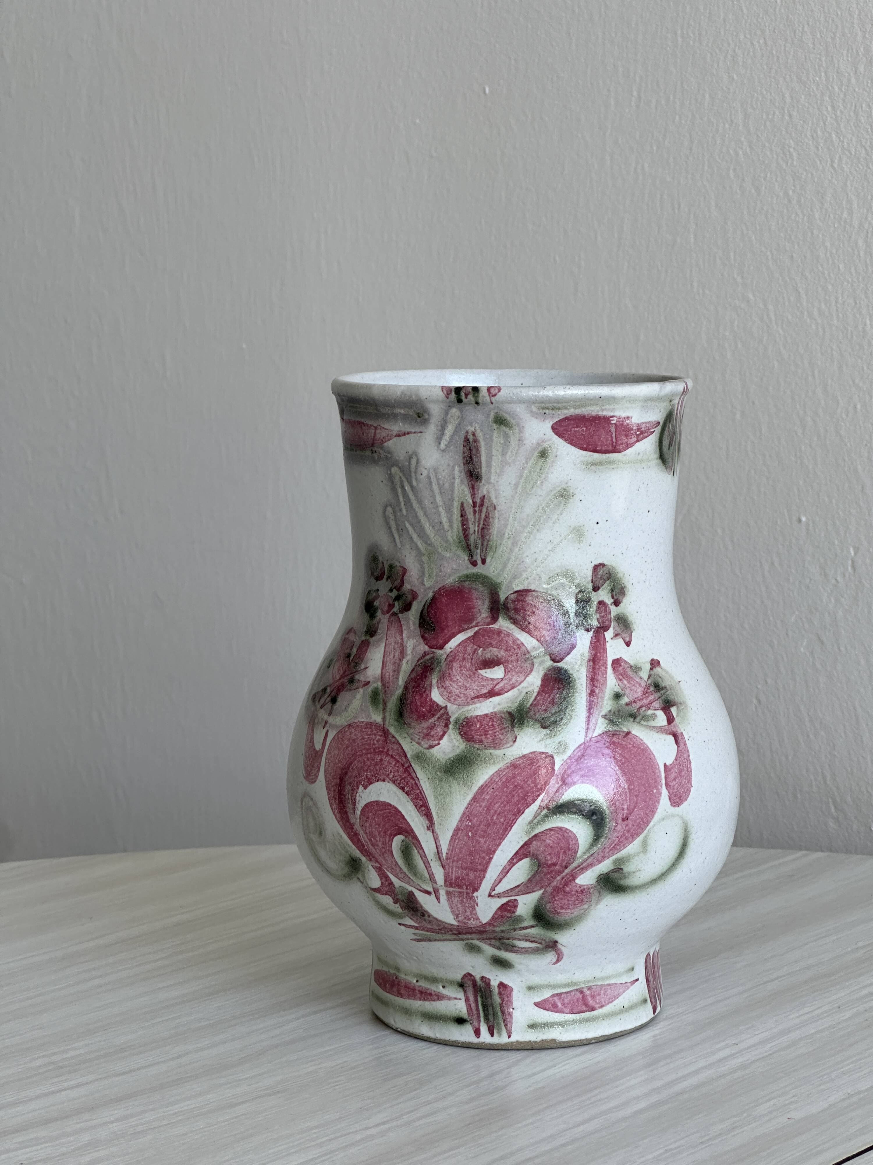Keraluc Quimper pink vase