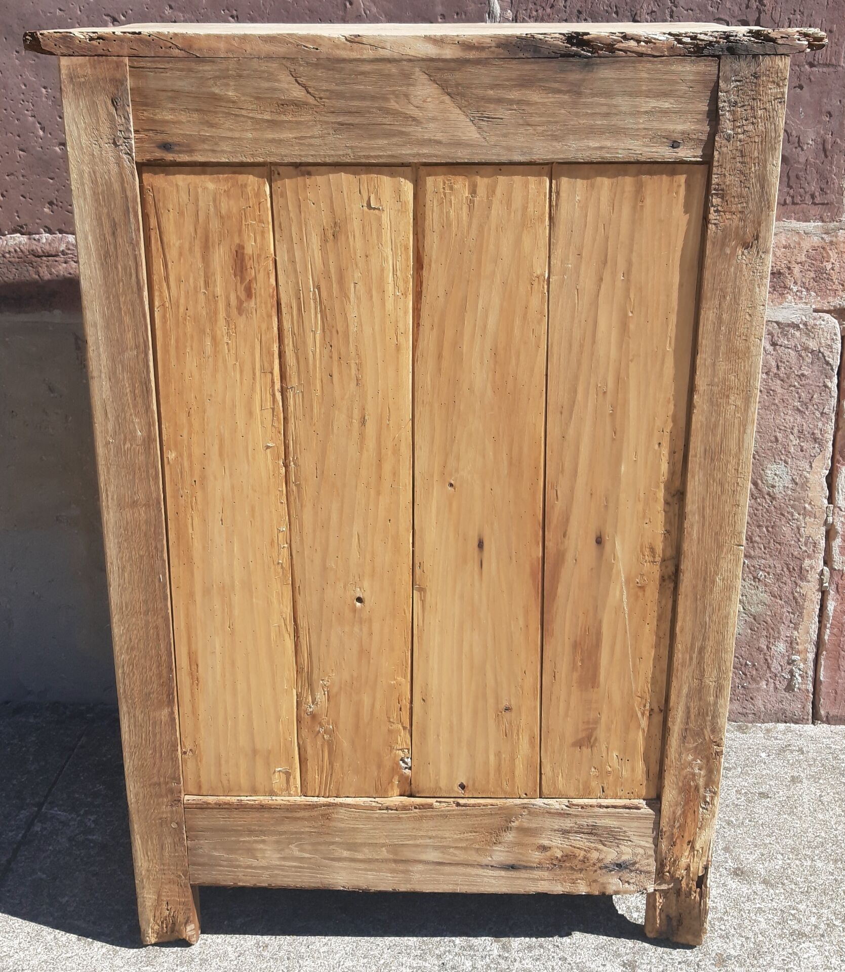 Confiturier or sideboard.