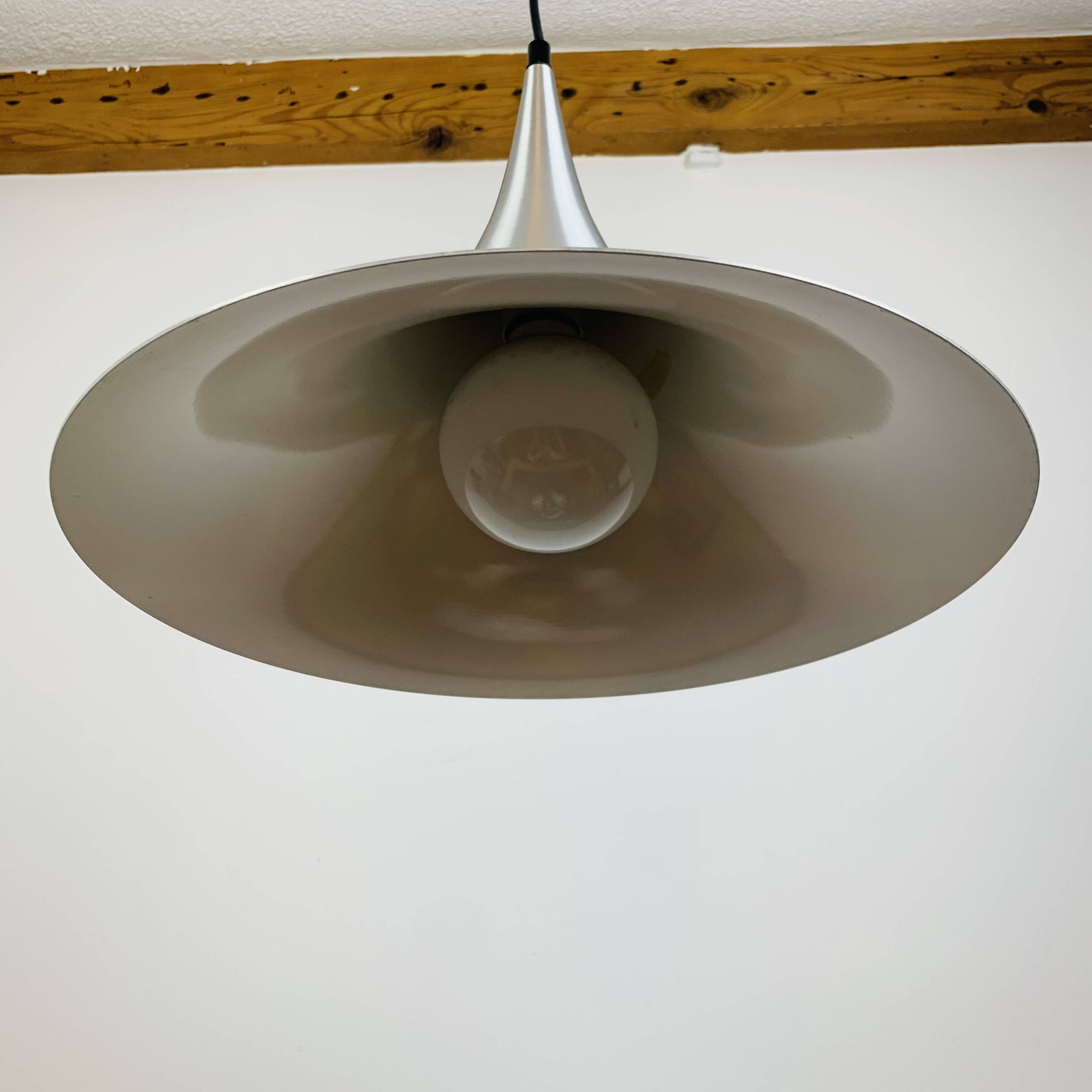 Suspension tulipe scandinave acier brossé space age