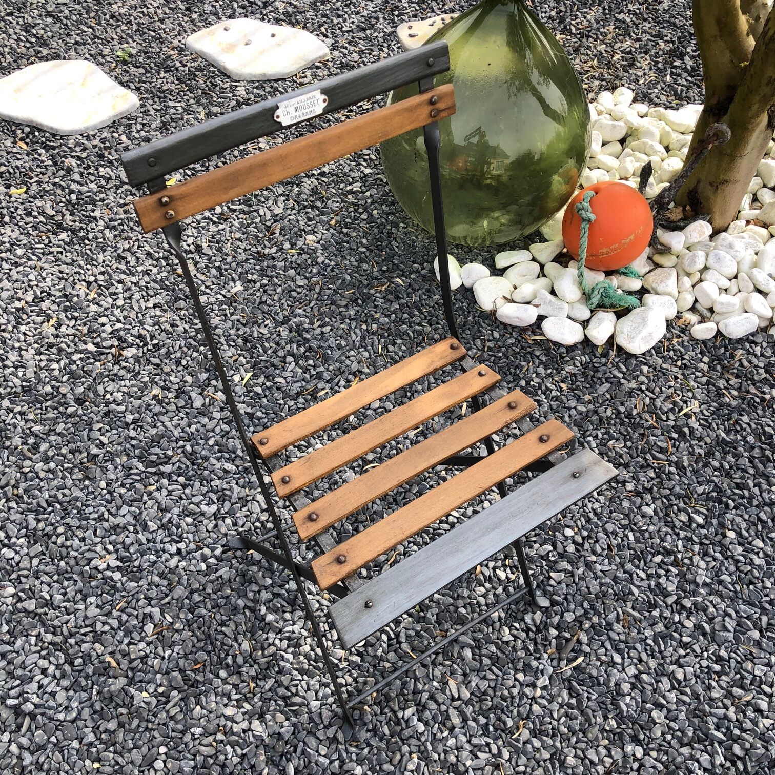 Antique folding chair "Quincaillerie Orléans"