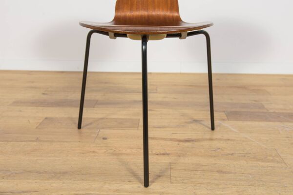 Chaise Ant Modèle 3101 en Teck par Arne Jacobsen pour Fritz Hansen, Danemark.