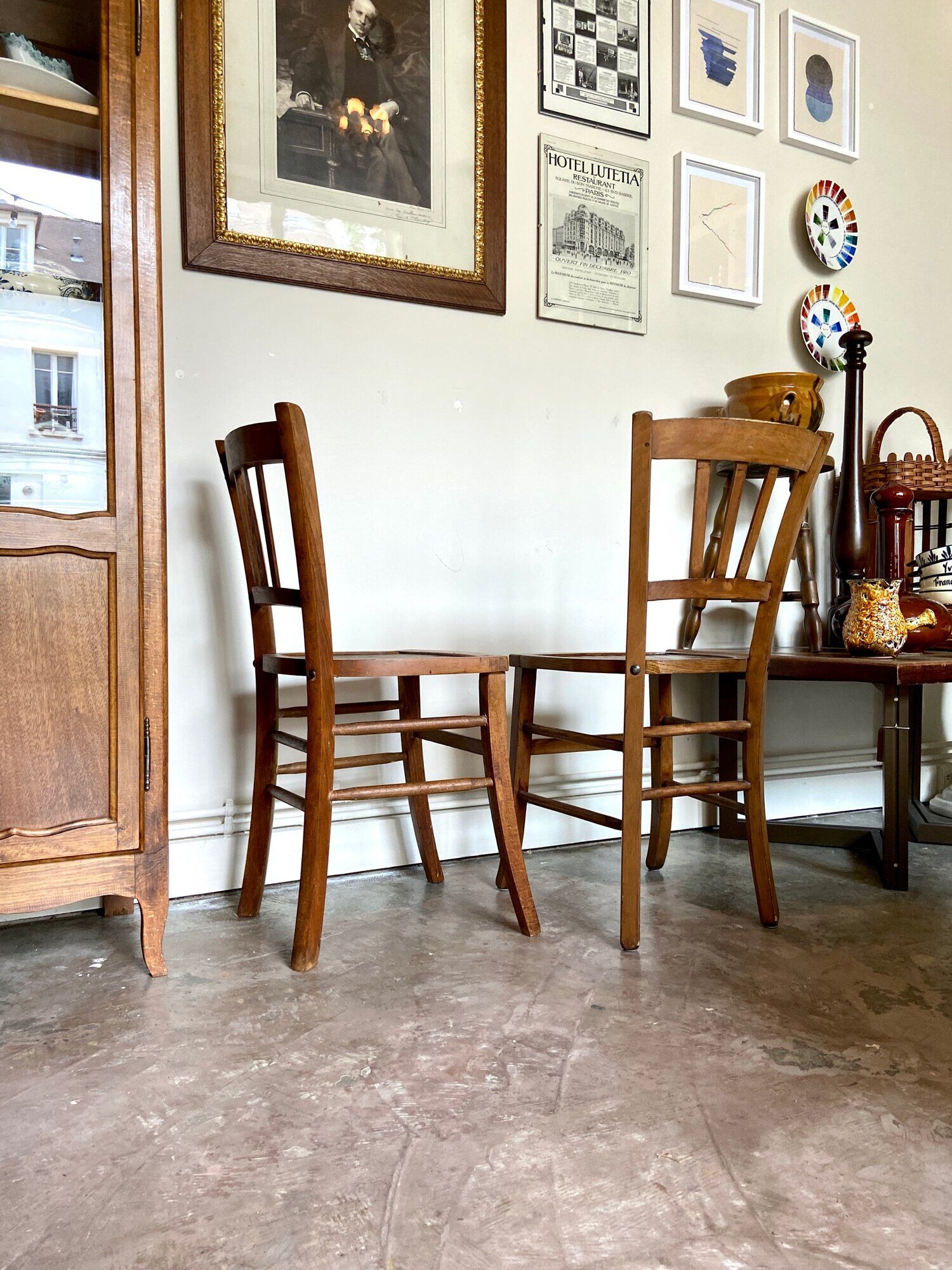 2 chaises bistrot en bois clair